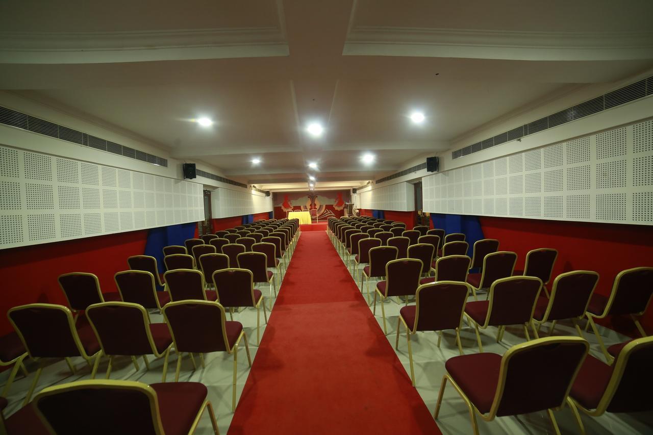 Hotel Horizon International Tullipurmbu Esterno foto